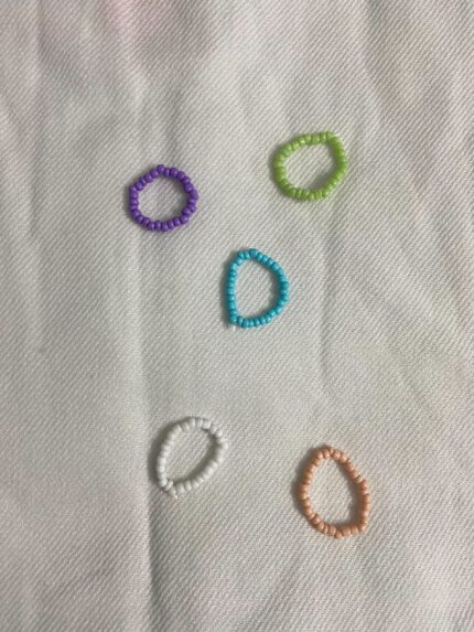 Beaded ring (purple)
