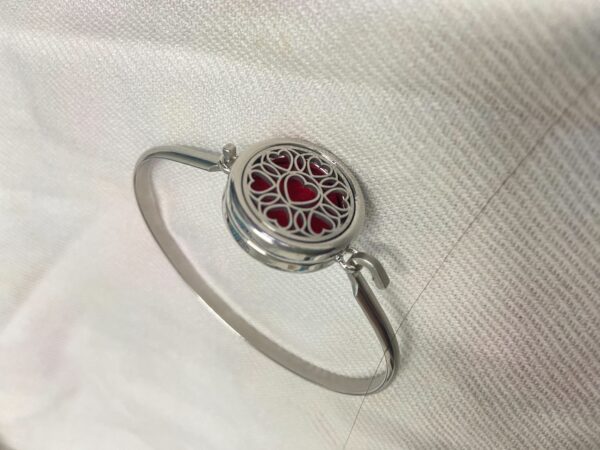 Aromadiffuser detachable bracelet (silver, heart flower) - Image 3