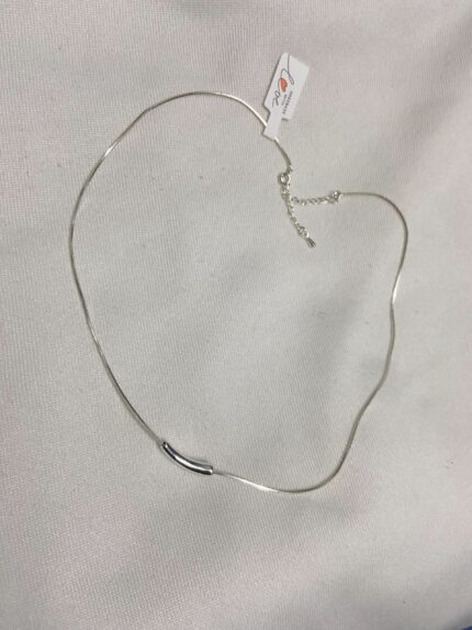 Chic minimal chain choker