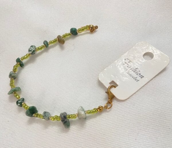 Sap green stone beaded bracelet
