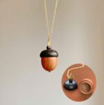 Acorn openable necklace