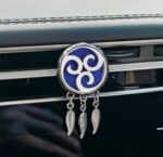 Aromadiffuser car clip dangling air freshner (silver, anime)