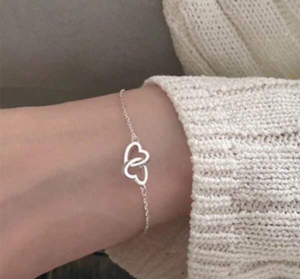 Tangled heart silver bracelet