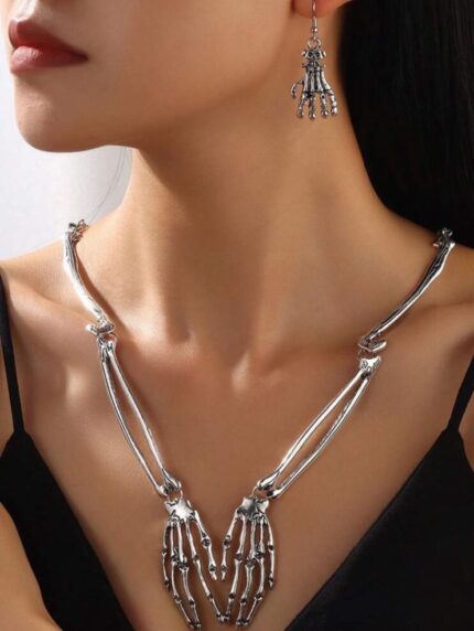 Gothic skull hand metal necklace and earring set (silver)