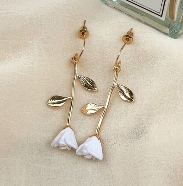 White Rose drop earrings