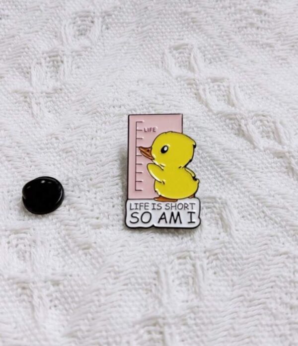 Smol duck brooch pin badge