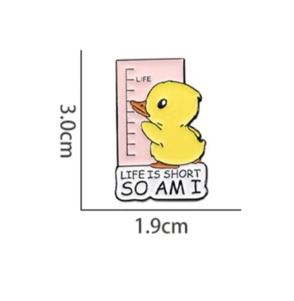 Smol duck brooch pin badge