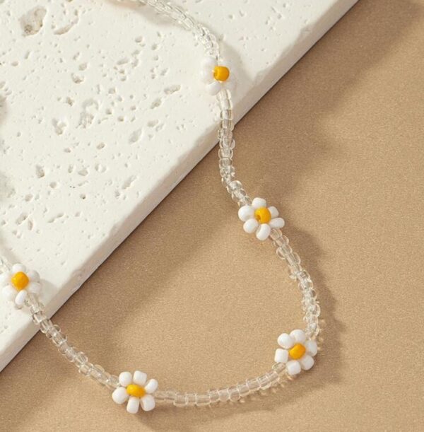 Daisy glass beaded floral anklet